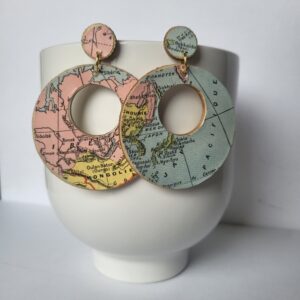 oorbellen wereldkaart rond japan